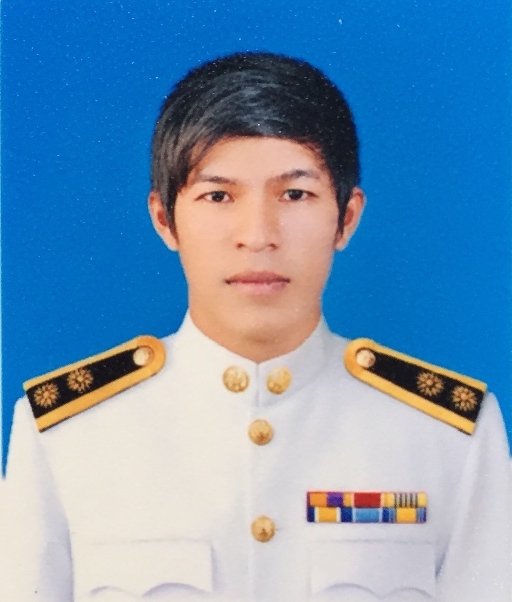 นายธวัชชัย รักแสง