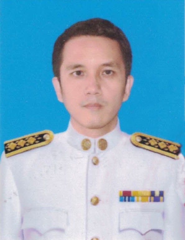 นายวรฐ  บุรณศิริ