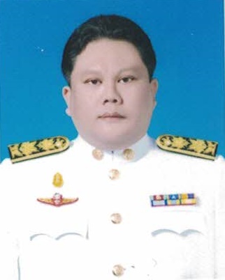 นายชยวัฒน์  กลิ่นลอย