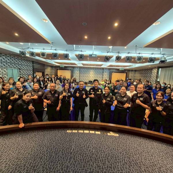 ปศุสัตว์​สมุทร​สาคร​จัด​การประชุม​ชี้แจง​แนวทาง​การเคลื่อนย้าย​ซากสัตว์​แก่​ผู้ประกอบการ​ห้อง​เย็น​ในพื้นที่จังหวัดสมุทรสาคร