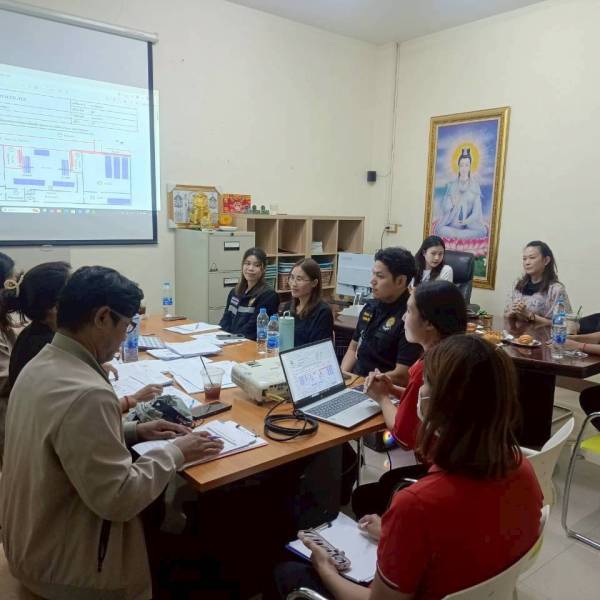 สำนักงานปศุสัตว์จังหวัดนครปฐม   ตรวจประเมินสินค้าปศุสัตว์ไข่อนามัย (Q mark) และตรวจประเมินการปฏิบัติที่ดีสำหรับศูนย์รวบรวมไข่