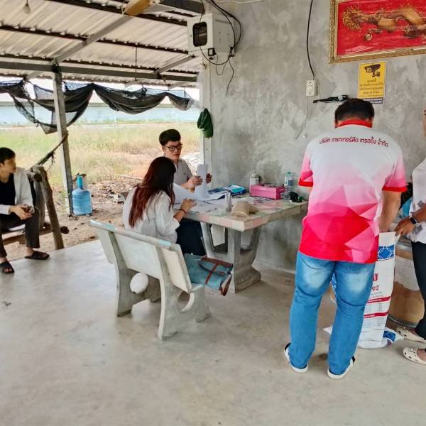 ปศุสัตว์สุพรรณฯ ตรวจต่ออายุและรับรองมาตรฐานฟาร์ม ในพื้นที่ อ.หนองหญ้าไซ