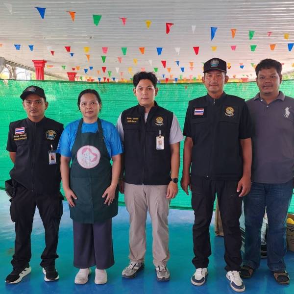 สำนักงานปศุสัตว์จังหวัดนครปฐม โดยปศุสัตว์อำเภอบางเลนร่วมกิจกรรมทำหมันและฉีดวัคซีนป้องกันโรคพิษสุนัขบ้าของภาคเอกชน