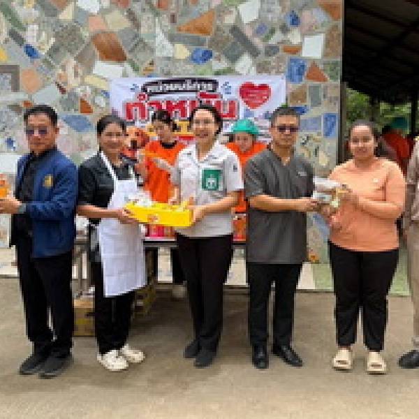 ปศุสัตว์จังหวัดกาญจนบุรีร่วมโครงการจังหวัดเคลื่อนที่ 