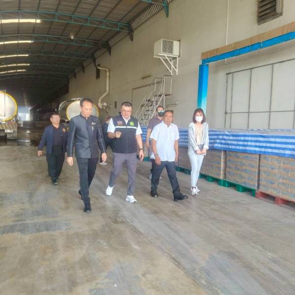 สำนักงานปศุสัตว์จังหวัดนครปฐม การตรวจสอบสหกรณ์โคนมกำแพงแสน จำกัด กรณีขอเพิ่มสัญญาจ้างผลิตนมโรงเรียน ชนิด ยู เอช ที เนื่องจากประสบปัญหาเครื่องจักรเสียไม่สามารถดำเนินการผลิตได้