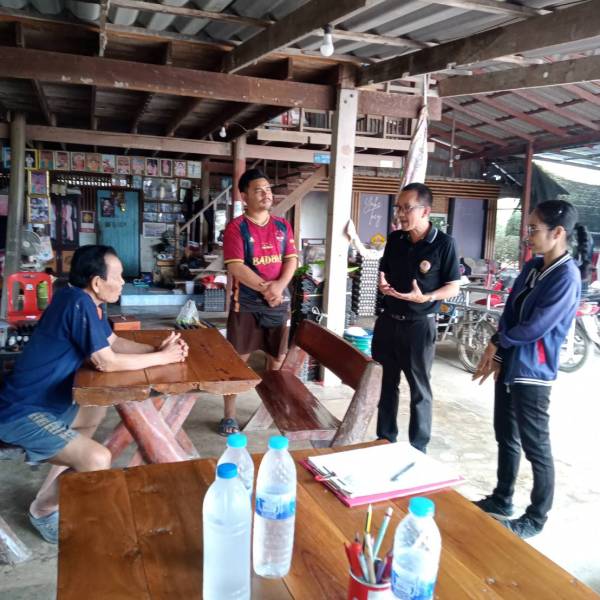 ปศุสัตว์อำเภอเมืองสุพรรณบุรี ให้คำแนะนำในการทำระบบฟาร์มที่มีระบบการป้องกันโรคและการเลี้ยงสัตว์ที่เหมาะสม (GFM) ชนิดเป็ดไข่  ในพื้นที่ ต.บ้านโพธิ์