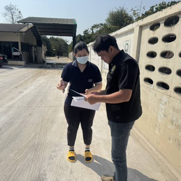 สำนักงานปศุสัตว์จังหวัดนครปฐม สำรวจฟาร์มสุกรแม่พันธุ์ โครงการรักษาเสถียรภาพราคาสุกรขุนหน้าฟาร์ม