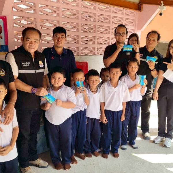 ปศุสัตว์จังหวัดสมุทรสงครามร่วมตรวจติดตามการจัดส่งนมโรงเรียนภาคเรียนที่ 2/2568