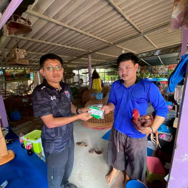 จังหวัดสมุทรสงครามโดยสำนักงานปศุสัตว์อำเภออัมพวาลงพื้นที่ตรวจติดตามต่ออายุและรับรองฟาร์ม GFM