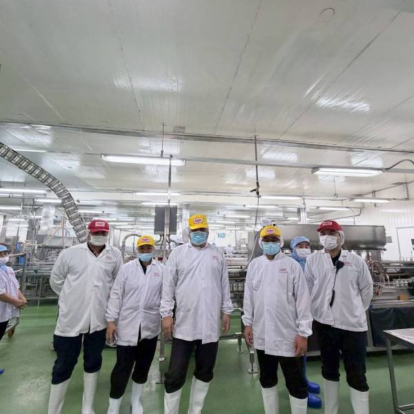 สำนักงานปศุสัตว์สมุทรสาครต่ออายุใบอนุญาตผลิตอาหารสัตว์ควบคุมเฉพาะ